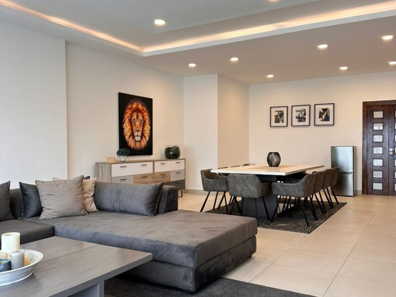 ZONE 4 RUE DU CANAL A LOUER 4 PIECES AU 7EME ETAGE