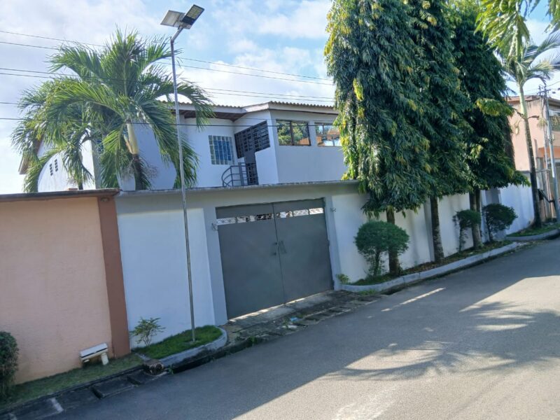 VILLA DUPLEX 7 PIECES A VENDRE A LA RIVIERA FAYA FEH KESSE