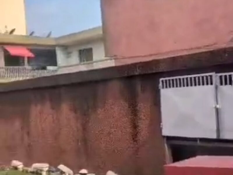 TERRAIN DE 1200 m2 A VENDRE ZONE 4, RUE DU CANAL