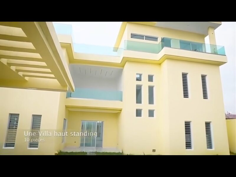 VILLA 10 PIECES A VENDRE COCODY ANGRE NOUVEAU