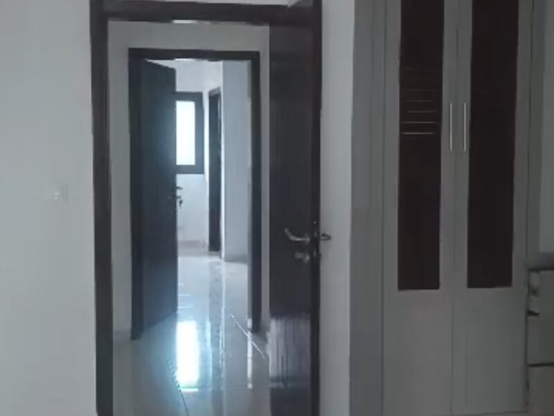 APPARTEMENT A LOUER ZONE 4 RUE DU CANAL EN FACE HOTEL KENNY