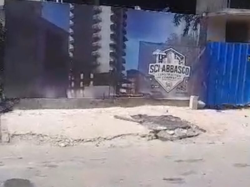 IMMEUBLE EN VENTE ZONE4 ENTRE RUE LUMIERE ET DOC. COLMETTE