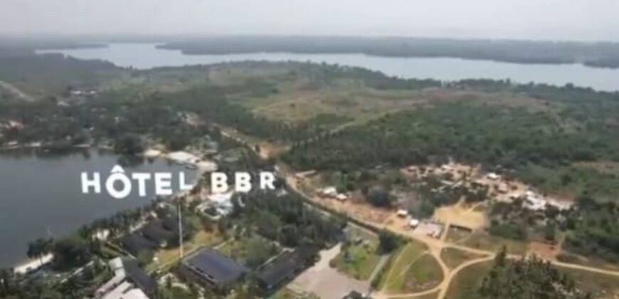 TERRAIN (PARCELLE) A VENDRE A JACQUEVILLE BAIE DES MILLIARDAIRES