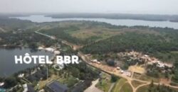 TERRAIN (PARCELLE) A VENDRE A JACQUEVILLE BAIE DES MILLIARDAIRES